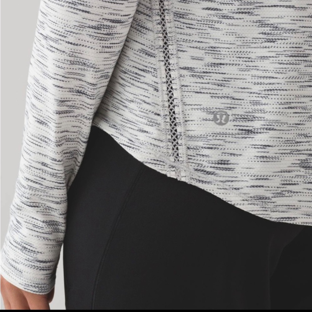 Lululemon Lost In Pace Long Sleeve Top Tiger Space Dye Black White Womens Size 8 - Picture 4 of 8